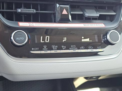 Used 2026 Toyota Corolla LE FWD image 13