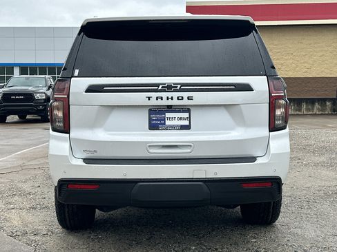 Certified 2024 Chevrolet Tahoe Z71 w/ Luxury Package AWD/4WD image 7