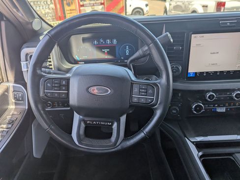 Certified 2025 Ford F450 Platinum AWD/4WD image 17