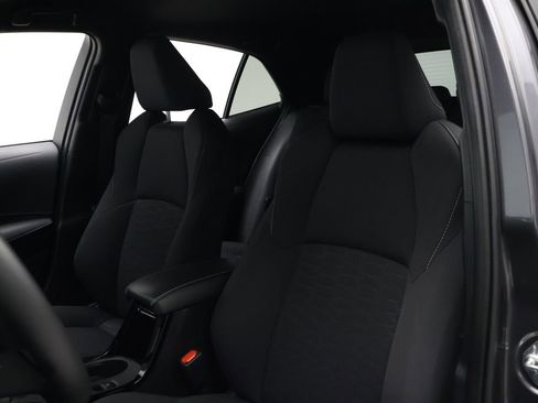 Used 2025 Toyota Corolla SE image 13