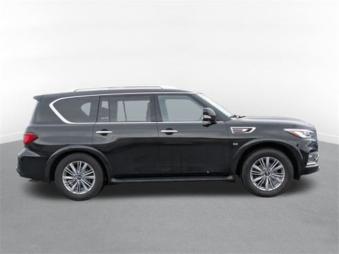 Used 2019 INFINITI QX80 Luxe image 2