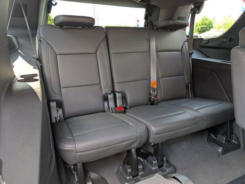 Used 2023 Chevrolet Tahoe LT w/ Luxury Package AWD/4WD image 20