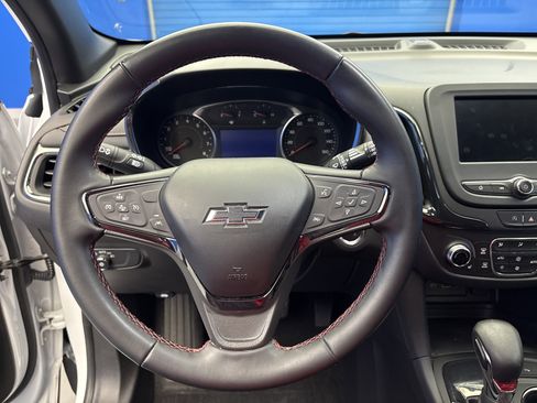 Used 2023 Chevrolet Equinox RS w/ LPO, Floor Liner Package image 14