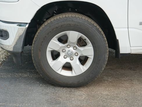 Used 2023 RAM 1500 Big Horn AWD/4WD image 6