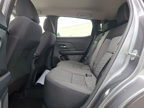 Used 2025 Nissan Kicks SV AWD/4WD image 13