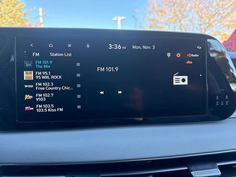 Certified 2023 Hyundai Palisade SEL image 33