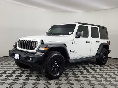 Used 2025 Jeep Wrangler Sport image 1