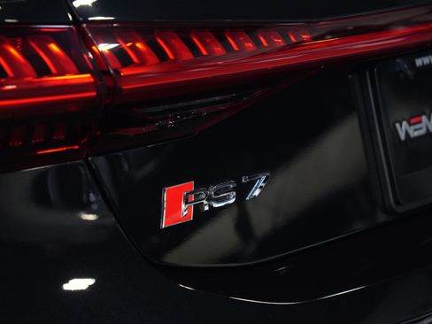 Used 2022 Audi RS 7 Sportback AWD/4WD image 20