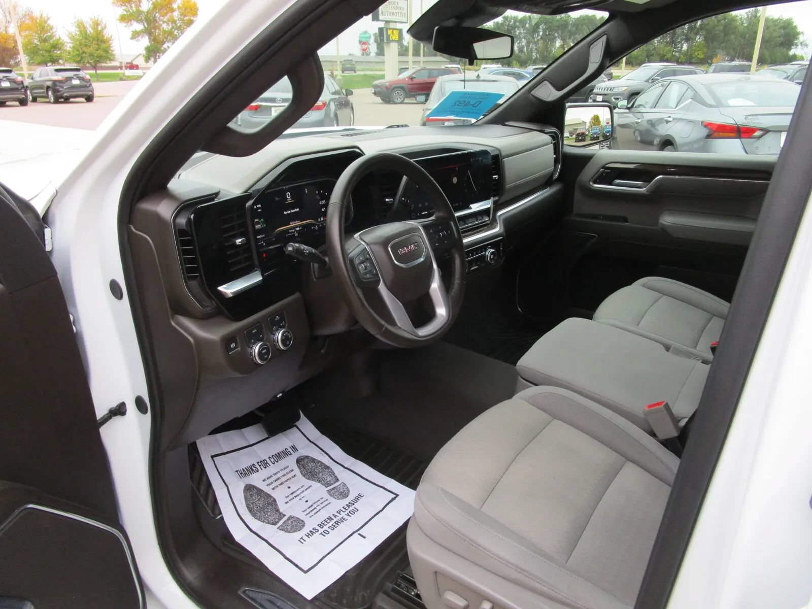 Used 2024 GMC Sierra 1500 SLE AWD/4WD image 15
