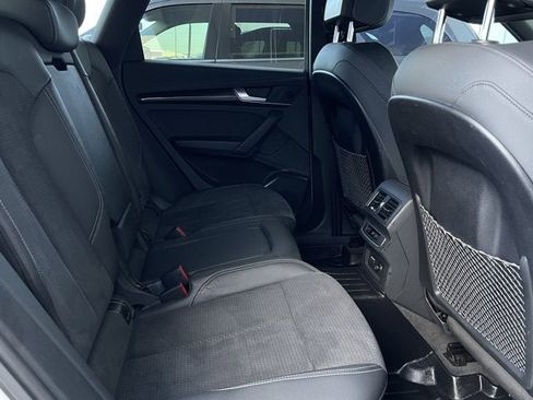 Used 2022 Audi SQ5 Premium w/ Convenience Package image 30