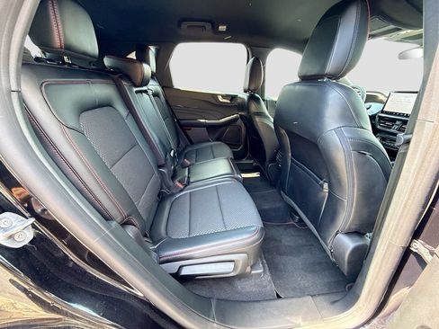 Used 2023 Ford Escape ST-Line w/ Tech Pack #1 AWD/4WD image 29