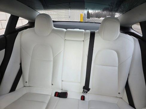 Used 2018 Tesla Model 3 Long Range image 41