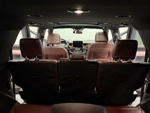 Used 2023 Ford Expedition Max Limited image 25