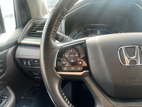Used 2019 Honda Odyssey EX-L image 16