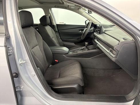 Used 2023 Honda Accord EX image 30