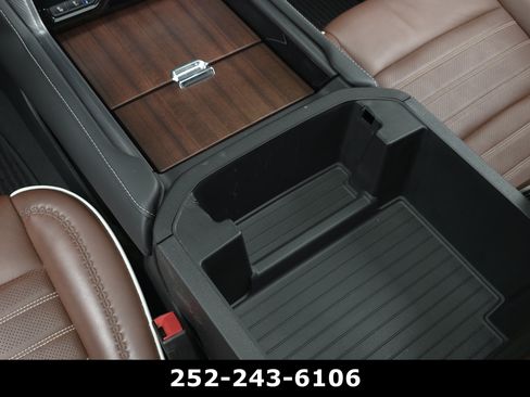 Used 2023 GMC Yukon Denali Ultimate AWD/4WD image 16