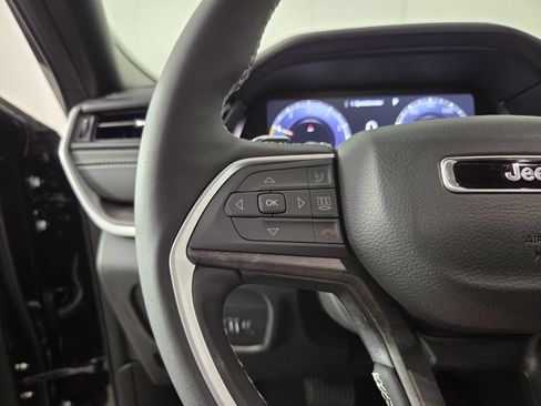 New 2026 Jeep Grand Cherokee Altitude RWD image 15