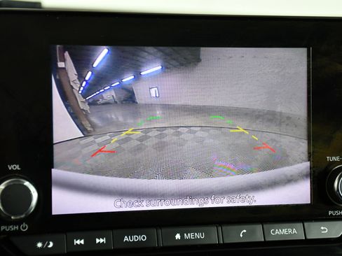 Used 2022 Nissan Pathfinder SV image 27