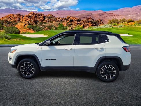 Used 2020 Jeep Compass Trailhawk image 7