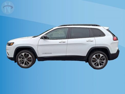 Used 2022 Jeep Cherokee Limited w/ Elite Package AWD/4WD image 5