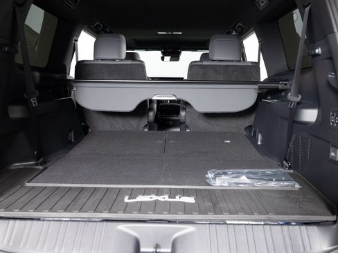 Used 2026 Lexus GX 550 w/ Accessory Package (ZB) AWD/4WD image 21