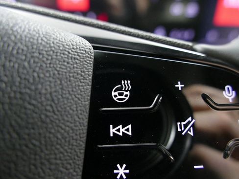 New 2025 Audi Q5 Premium Plus image 18