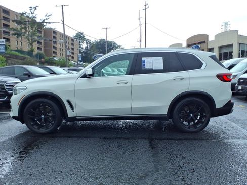 Used 2023 BMW X5 xDrive40i w/ Premium Package AWD/4WD image 2