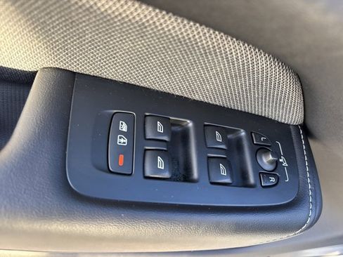 Used 2021 Volvo XC60 T5 R-Design w/ Advanced Package image 23