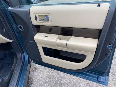 Used 2016 Ford Flex SEL w/ Equipment Group 202A image 30