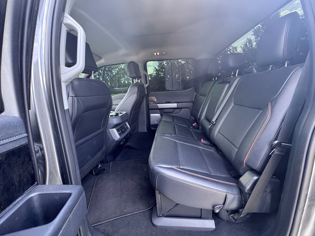 Used 2025 Ford F250 Lariat AWD/4WD image 23