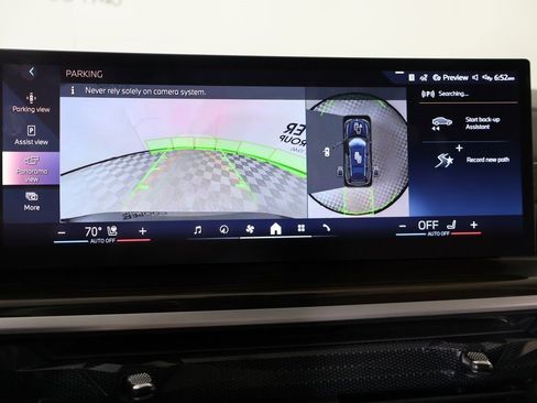 Used 2024 BMW X7 xDrive40i w/ Premium Package image 7