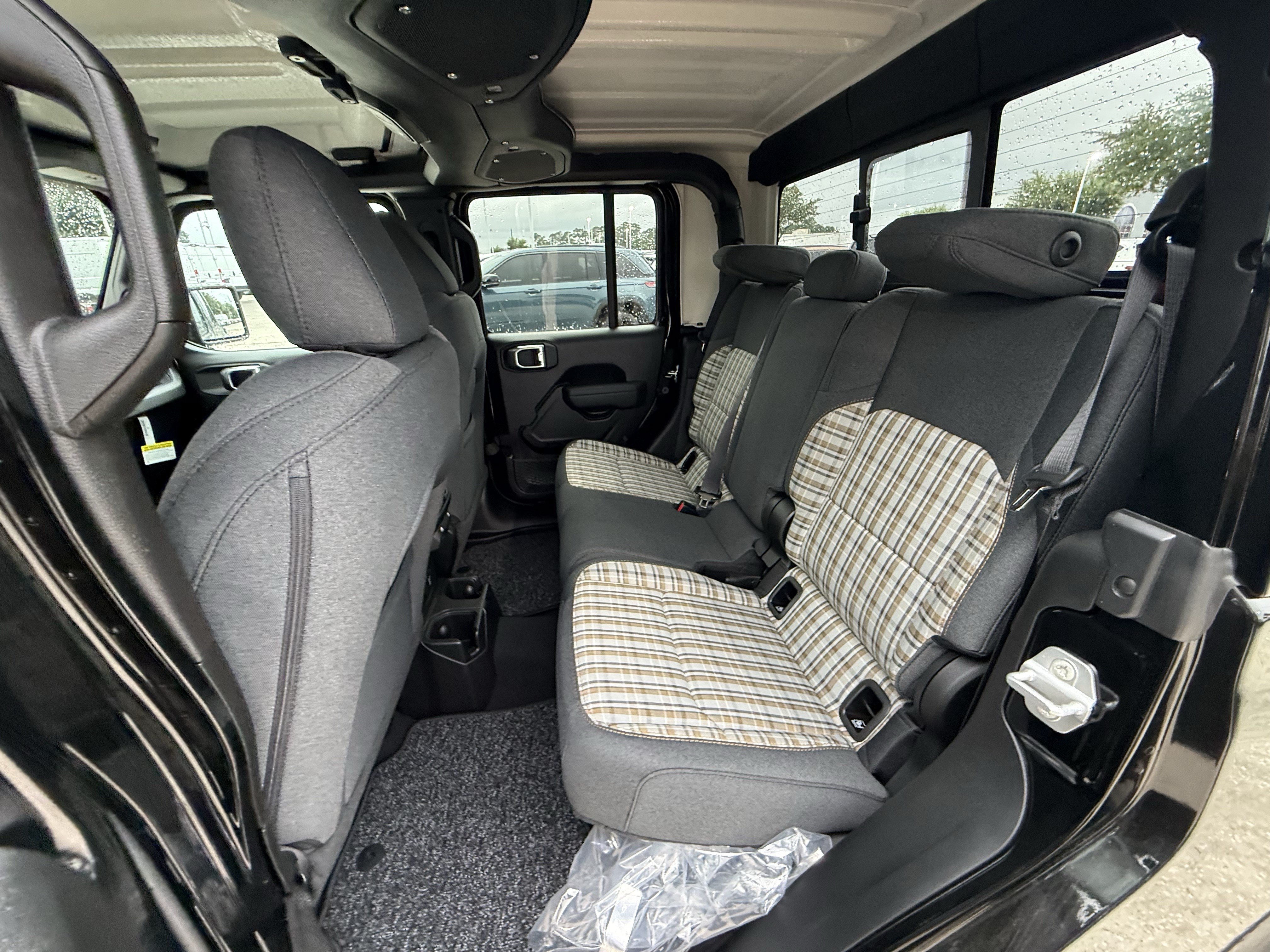 New 2026 Jeep Gladiator Sport AWD/4WD image 16