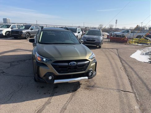 Used 2025 Subaru Outback Limited image 3