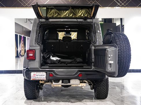 Used 2023 Jeep Wrangler Unlimited Rubicon 392 w/ Trailer Tow Package AWD/4WD image 25