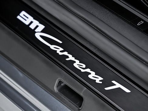 Used 2026 Porsche 911 Carrera T RWD image 22