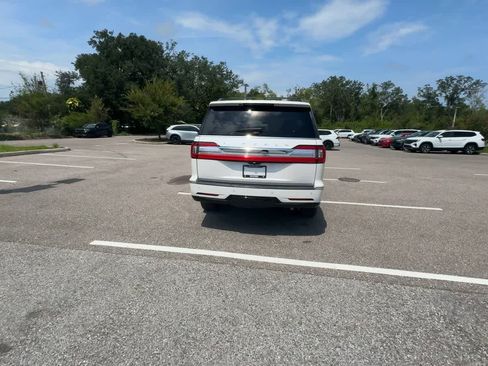 Used 2018 Lincoln Navigator Reserve w/ Technology Package AWD/4WD image 7