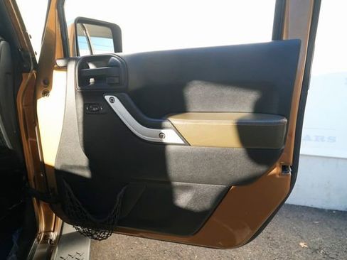 Used 2011 Jeep Wrangler Unlimited 70th Anniversary w/ Dual Top Group image 32