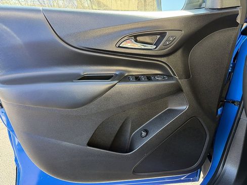 Used 2024 Chevrolet Equinox LT image 29