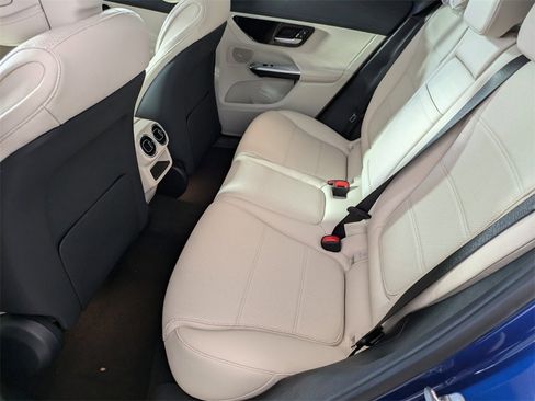 New 2026 Mercedes-Benz GLC 300 image 7