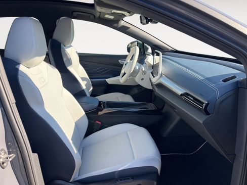 Certified 2023 Volkswagen ID.4 Pro S image 16