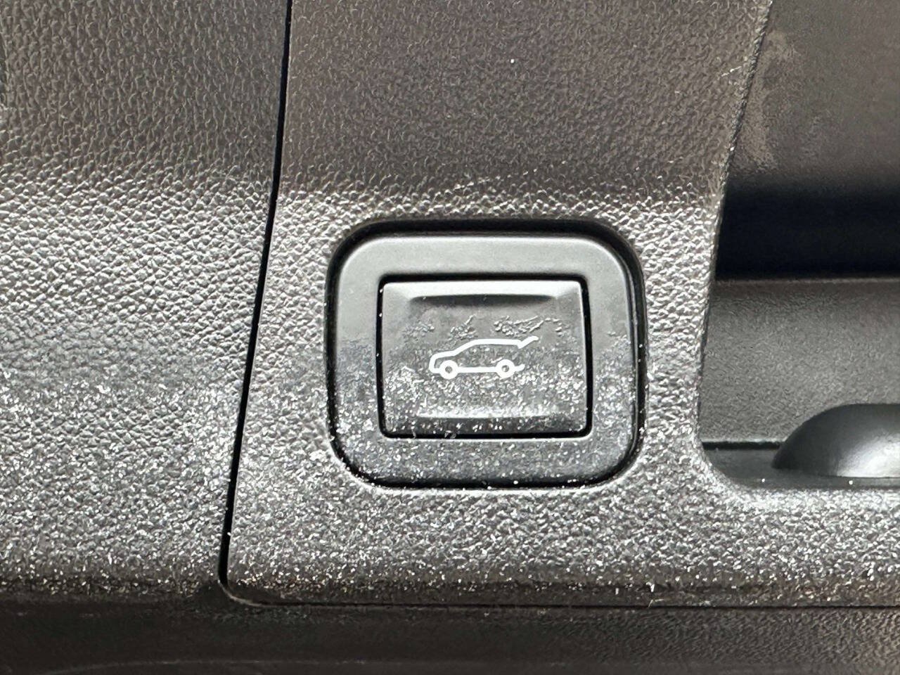 Used 2019 GMC Acadia SLE w/ Driver Alert Package I AWD/4WD image 17