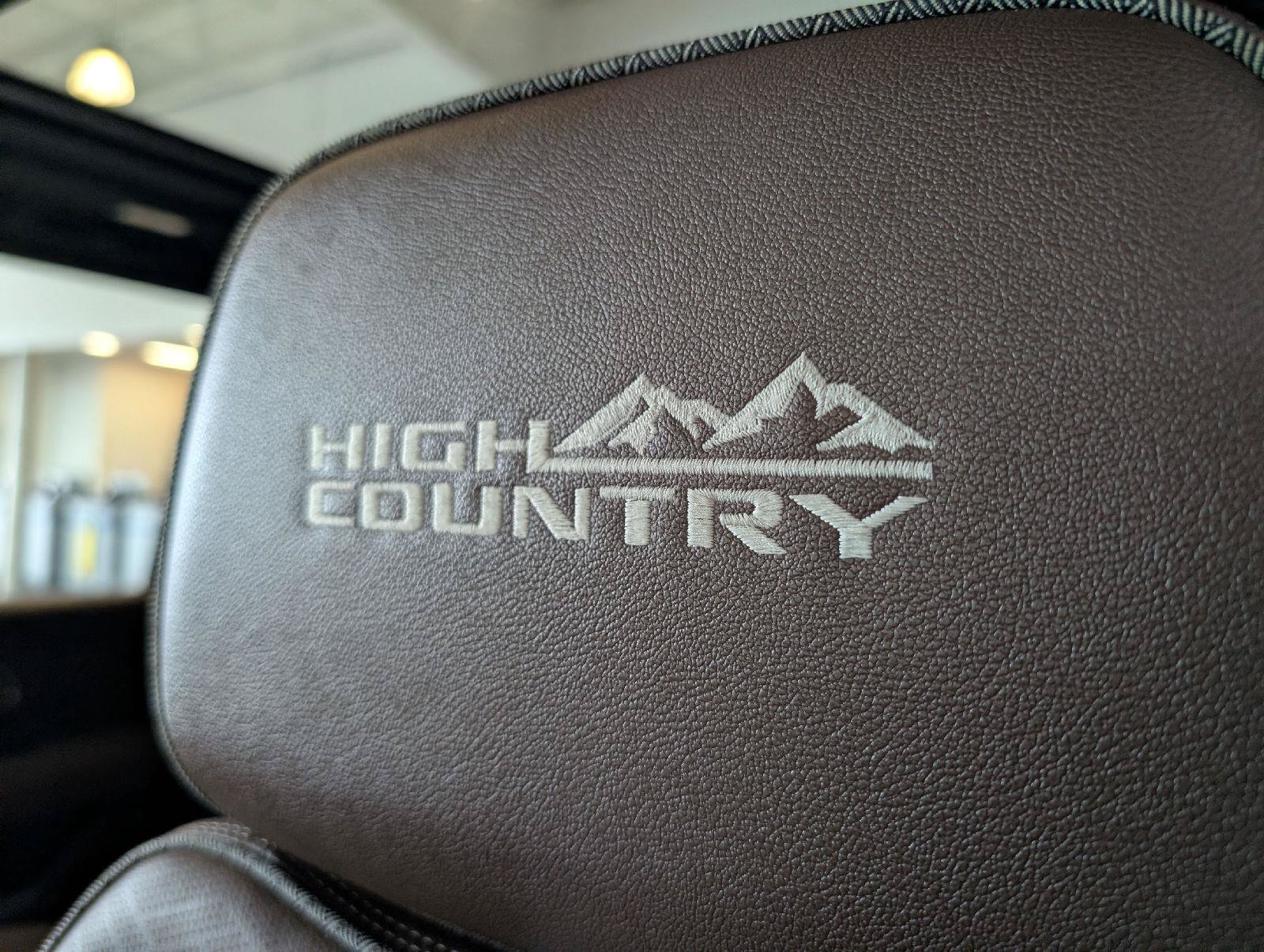 Used 2022 Chevrolet Tahoe High Country AWD/4WD image 22