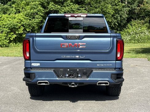 Used 2025 GMC Sierra 1500 Denali AWD/4WD image 9