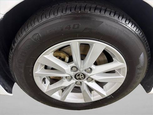 Used 2025 Toyota Camry LE FWD image 11