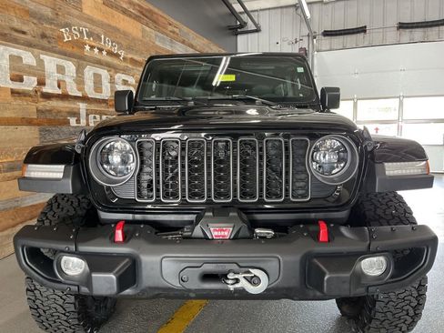 Used 2026 Jeep Wrangler Unlimited Rubicon AWD/4WD image 8
