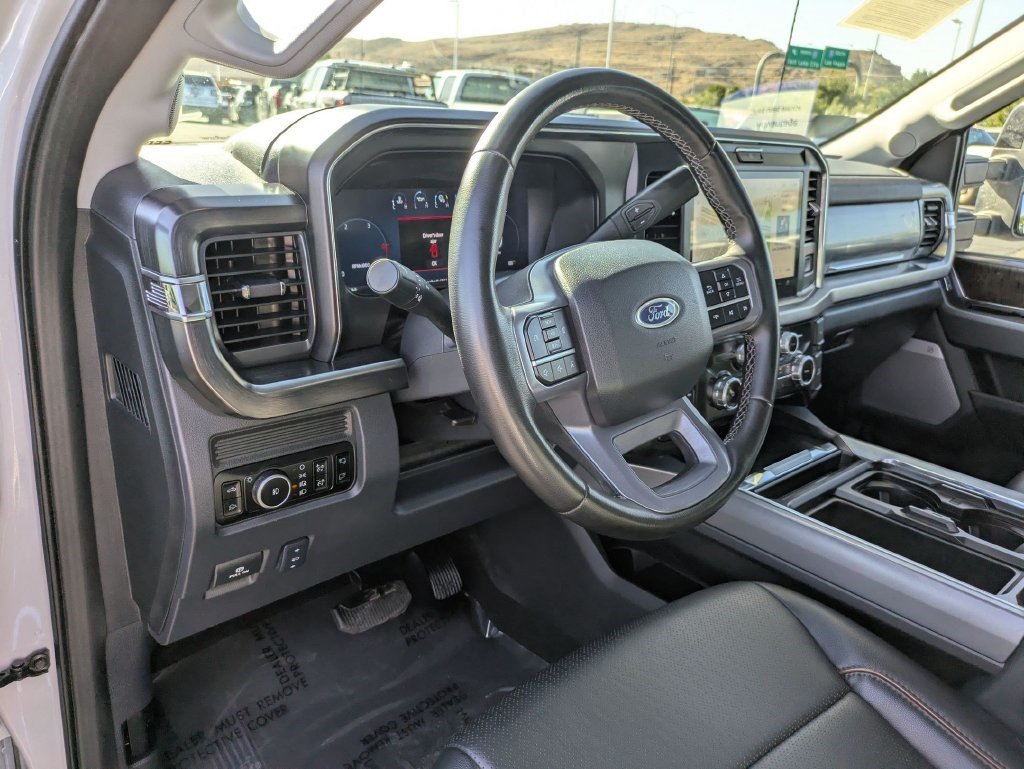 Used 2025 Ford F250 Lariat AWD/4WD image 13