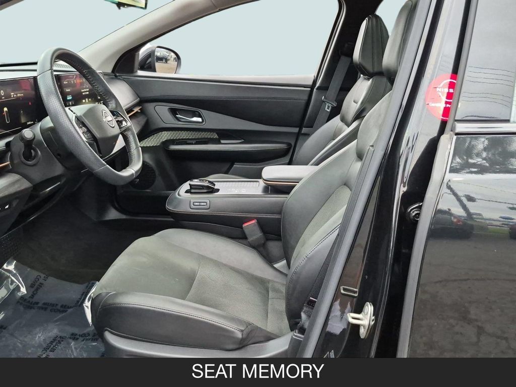 Used 2024 Nissan Ariya FWD image 14