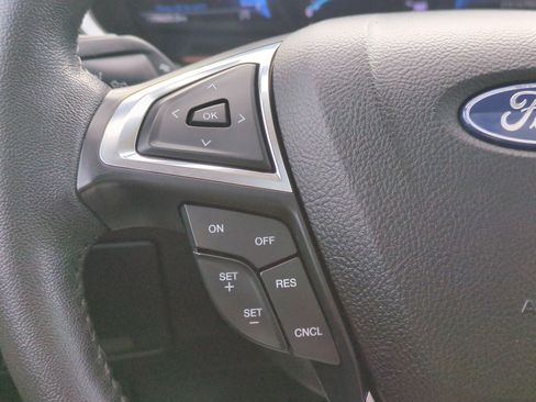Used 2021 Ford Edge SEL w/ Convenience Package AWD/4WD image 17