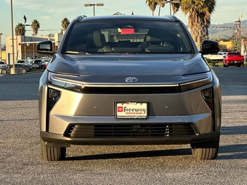 New 2026 Toyota bZ XLE Plus image 9