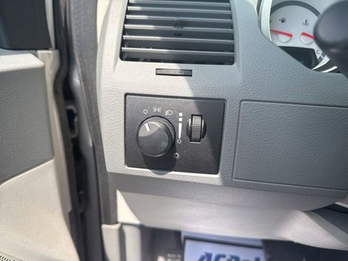 Used 2010 Dodge Grand Caravan SE w/ Popular Equipment Group FWD image 22